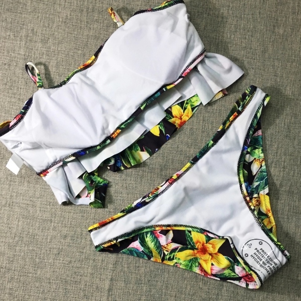 Floral Ruffle off shoulder two piece swim - Picture 7 of 7